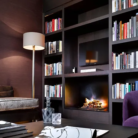 The Emblem - Preferred & Hotel Praag