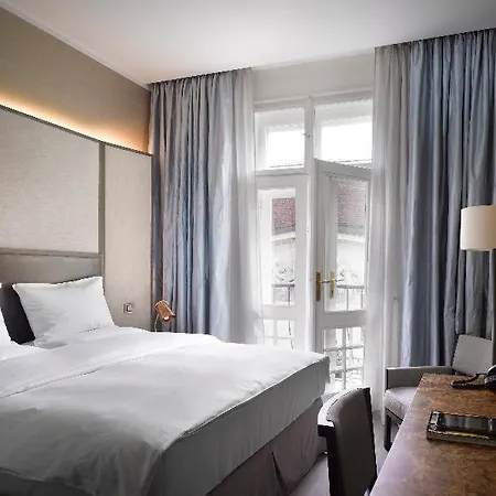 The Emblem - Preferred & Hotel