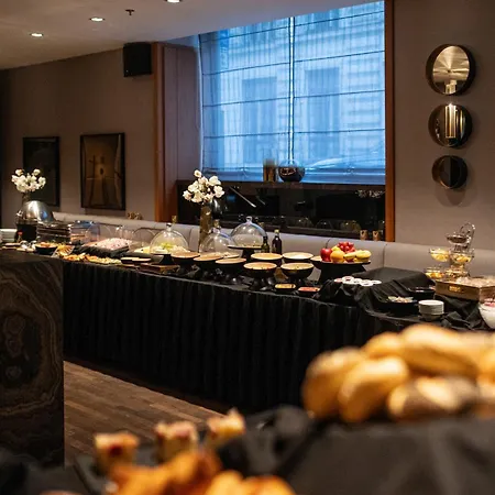 The Emblem - Preferred & Hotel