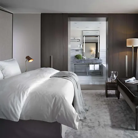 Hotel The Emblem - Preferred & 5*