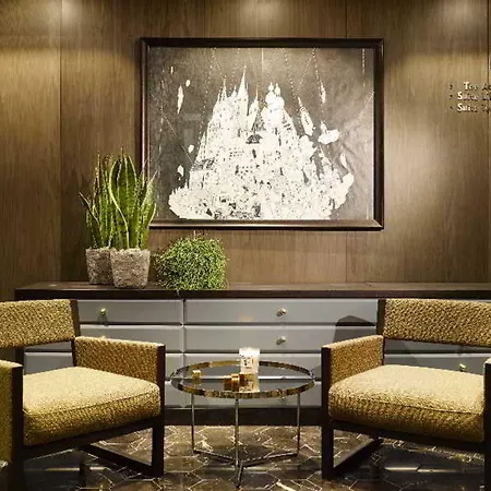 The Emblem - Preferred & Hotel Prague