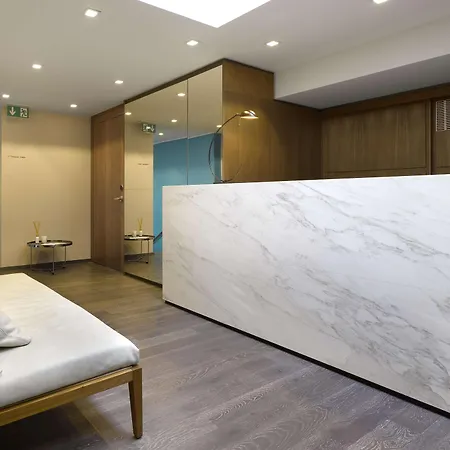 The Emblem - Preferred & Hotel Prague