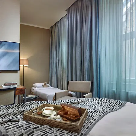 Hotel The Emblem