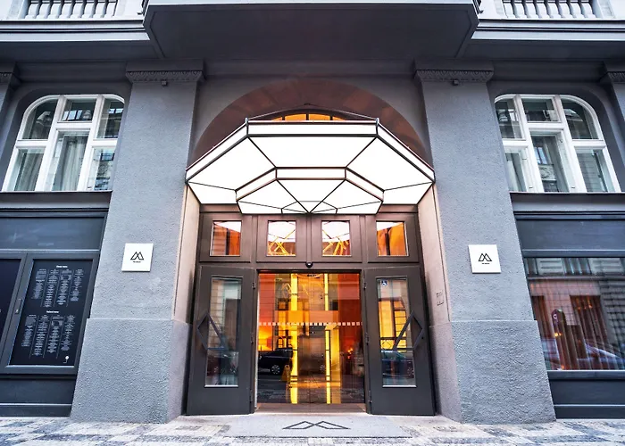 Hotel The Emblem