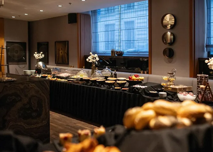 The Emblem - Preferred & Hotel