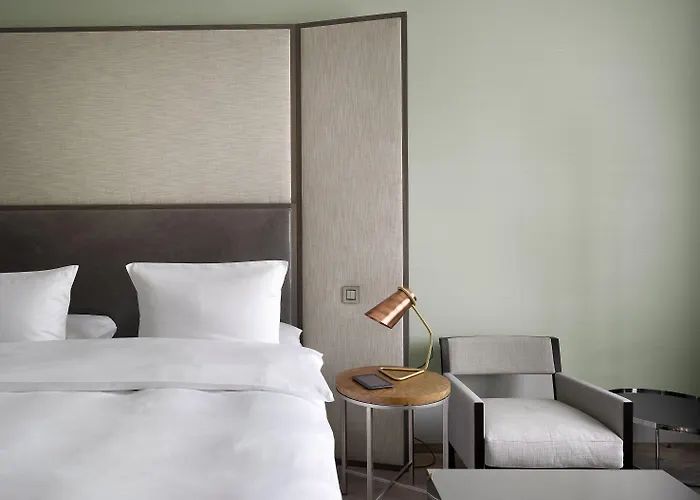 Hotel The Emblem - Preferred &