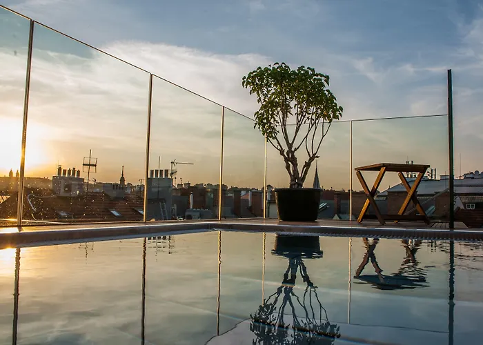 The Emblem - Preferred & Hotel Praga