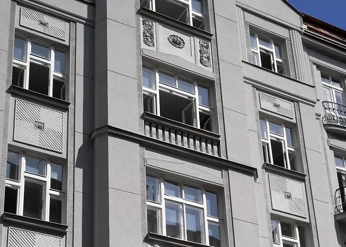 Hotel The Emblem - Preferred & 5*