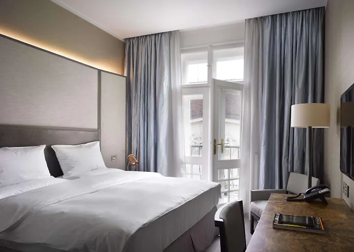 The Emblem - Preferred & 5* Praga